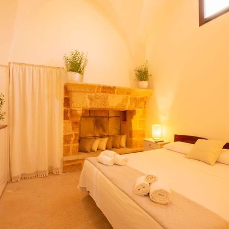 Bed and Breakfast Palazzo Le Zicaredde Salve Exterior foto