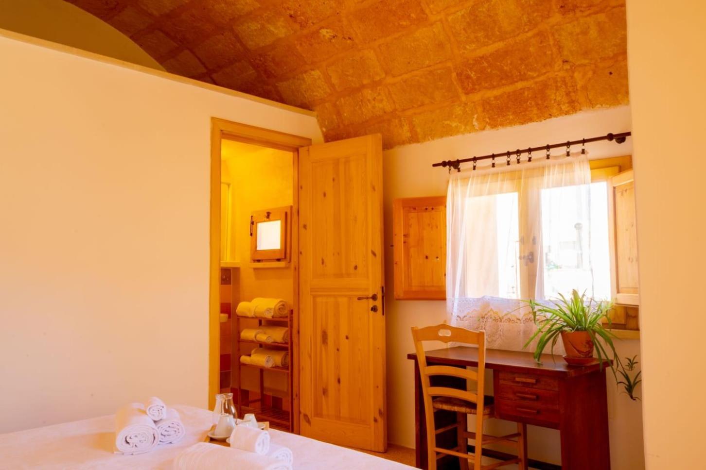 Bed and Breakfast Palazzo Le Zicaredde Salve Exterior foto