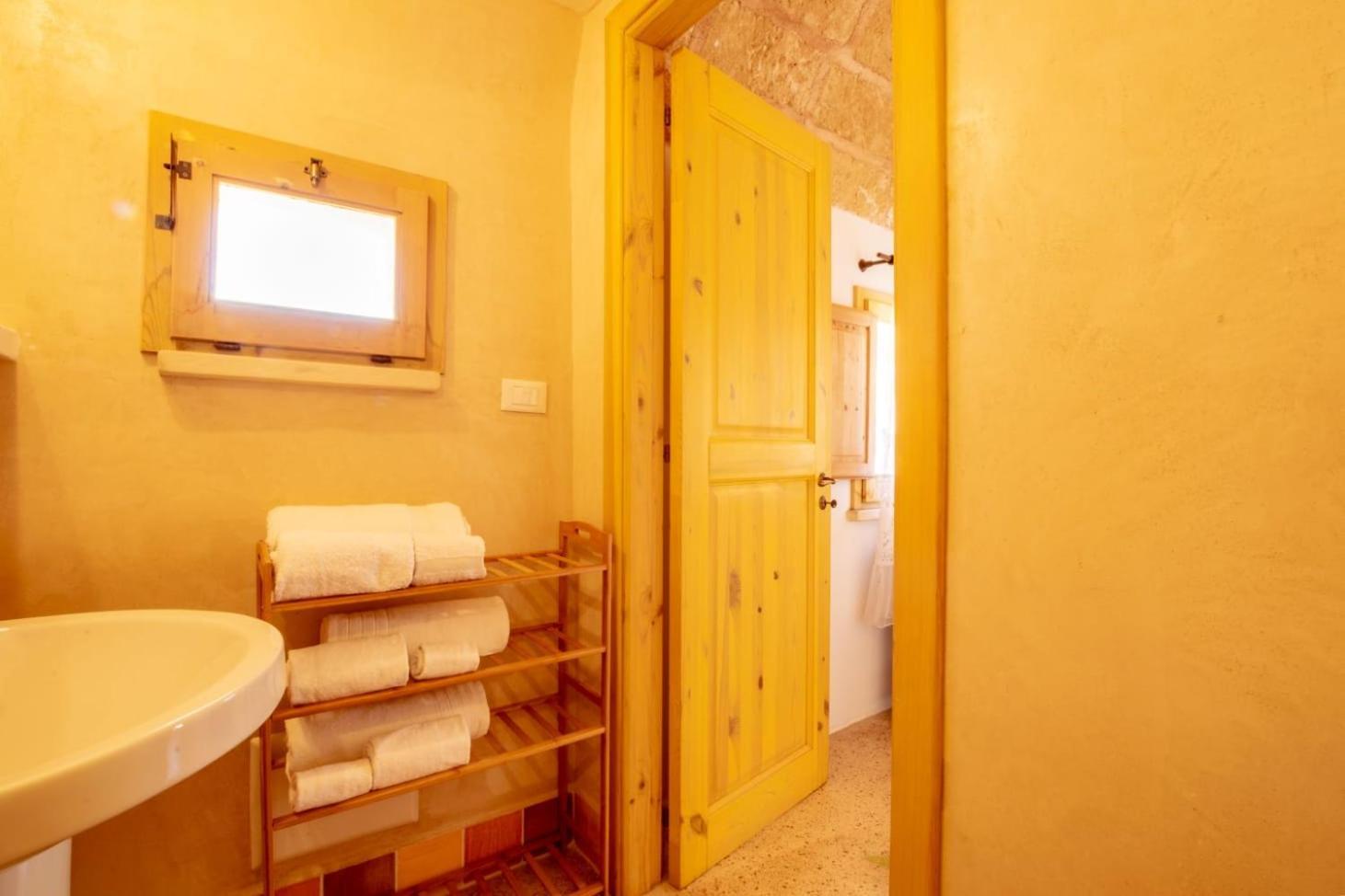 Bed and Breakfast Palazzo Le Zicaredde Salve Exterior foto