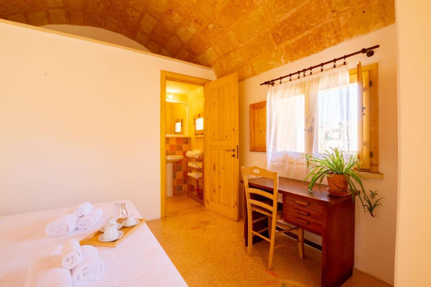 Bed and Breakfast Palazzo Le Zicaredde Salve Exterior foto
